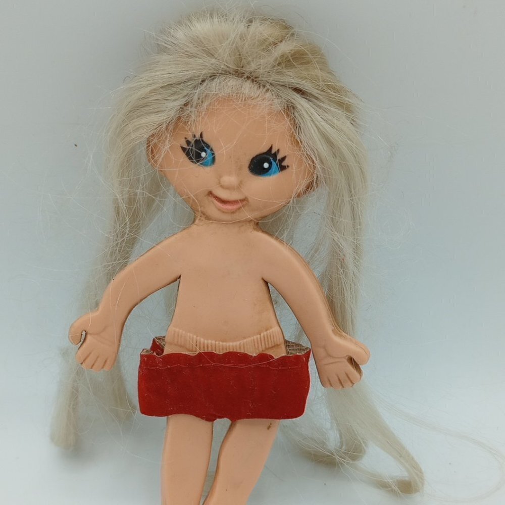 Vintage 1968 -1969 - Ideal Flatsy Doll - Nancy
